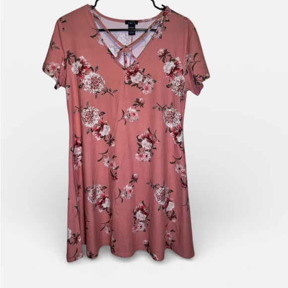 Rue21 Tops - Rue21 Pink Floral Front Cross Dress